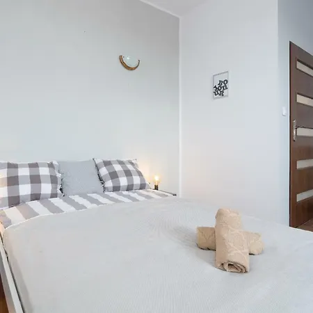 Niepodleglosci787 Apartamento *