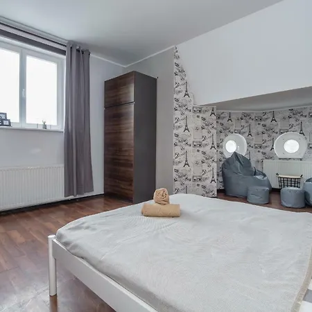 Niepodleglosci787 Apartamento *